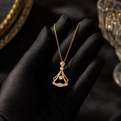 Rhinestone Decor Pendant Necklace
