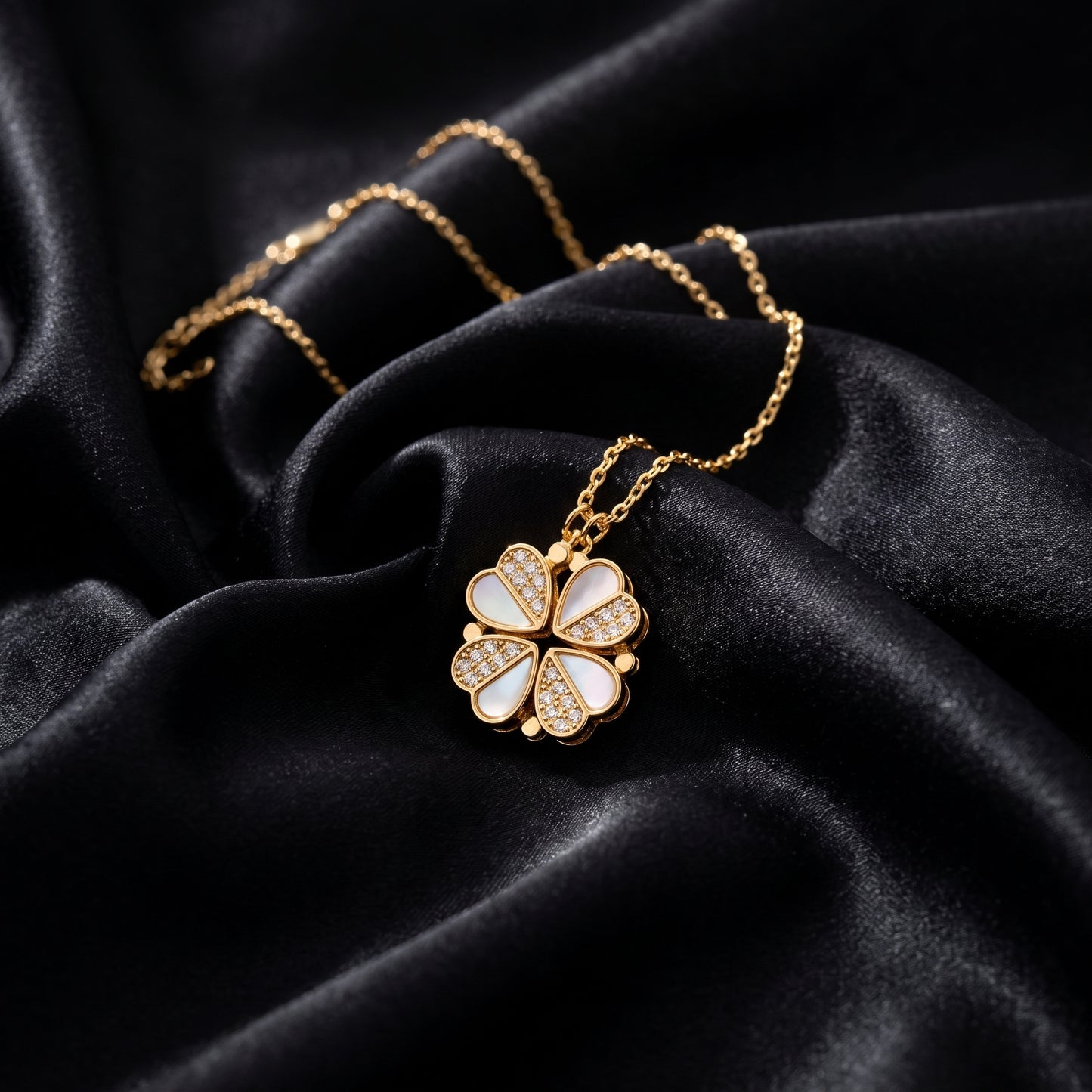 Luxury Four Leaf Clover Pendant Necklace