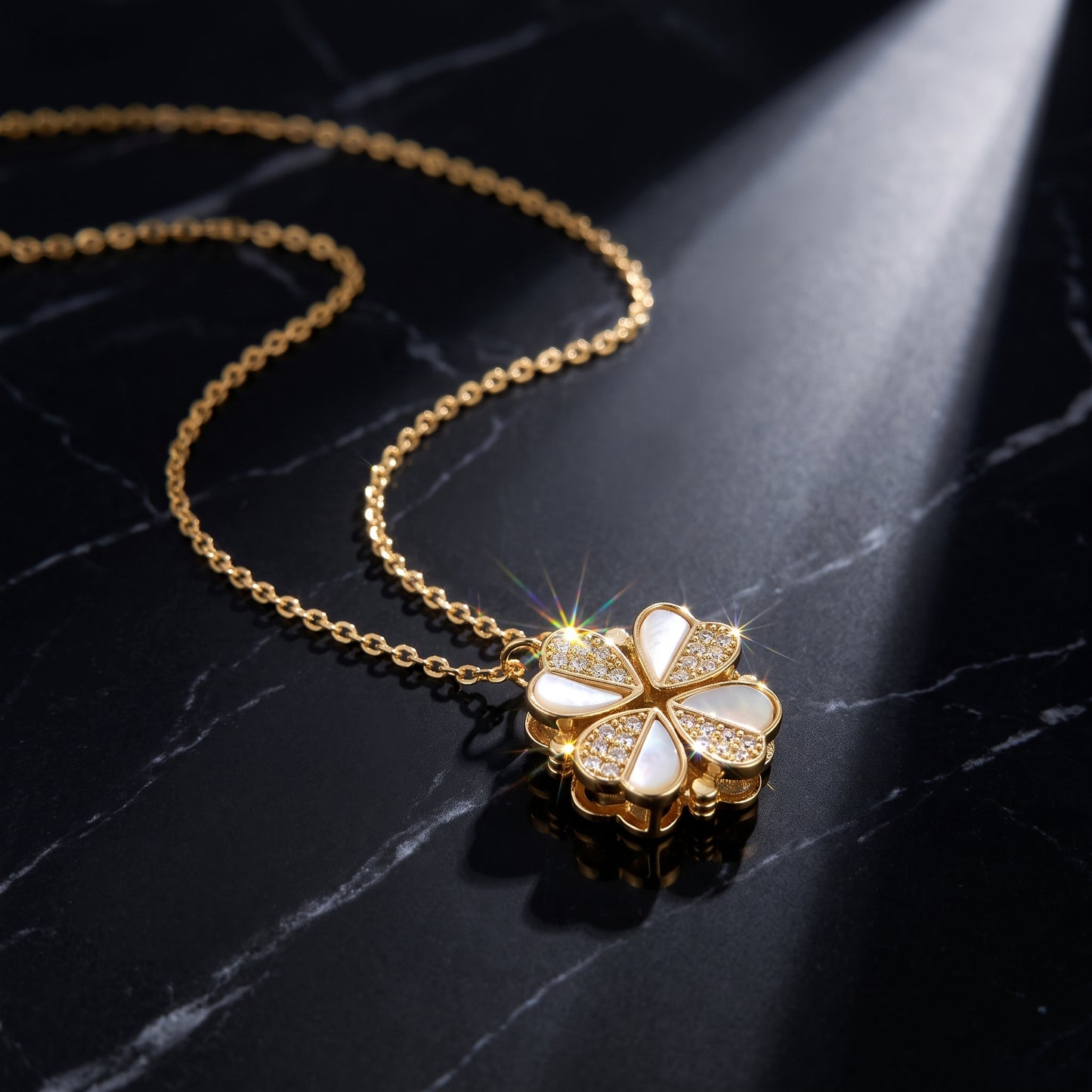 Luxury Four Leaf Clover Pendant Necklace